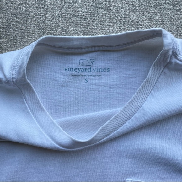 Vineyard Vines T-Shirt - Picture 3 of 4